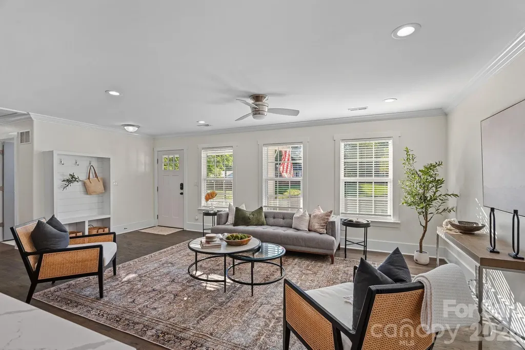 7110 Rockcliff Court Charlotte NC 28210