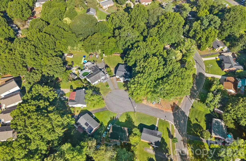 7110 Rockcliff Court Charlotte NC 28210