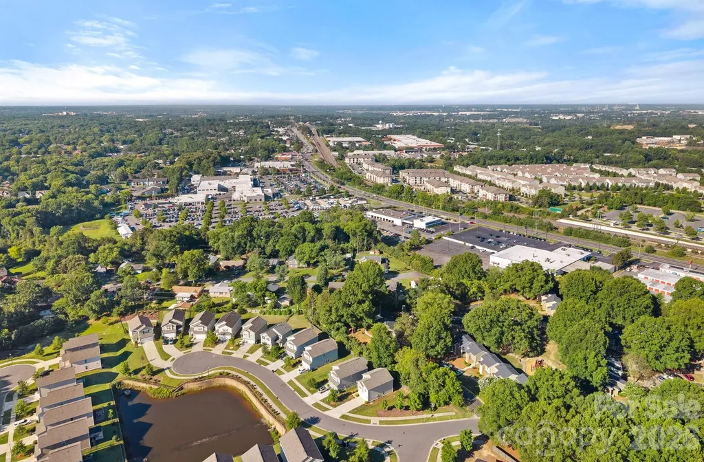 7110 Rockcliff Court Charlotte NC 28210