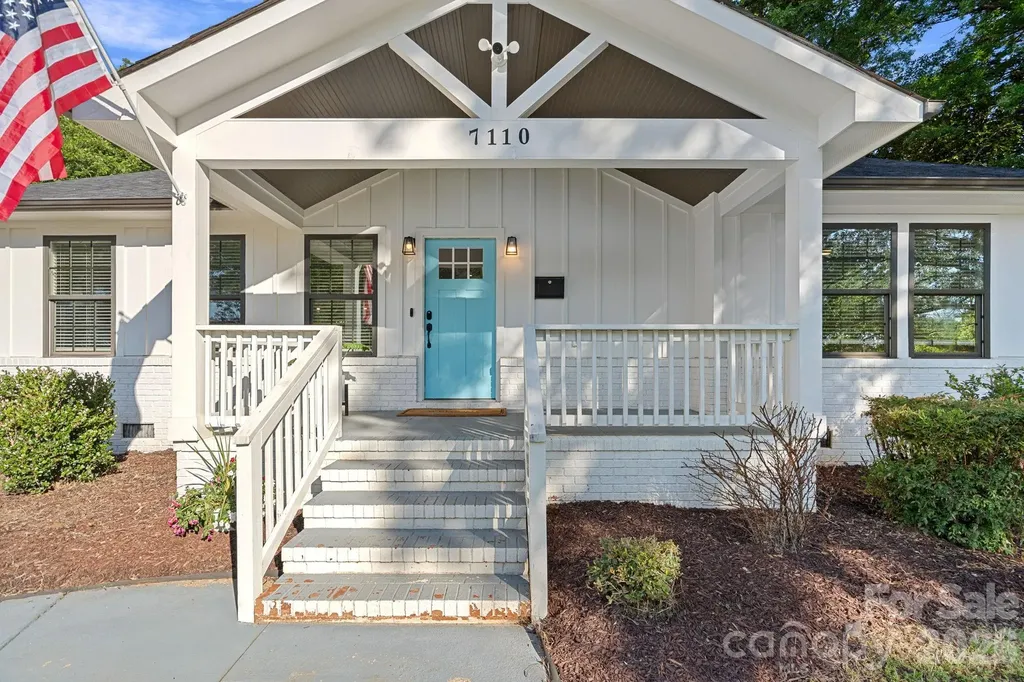 7110 Rockcliff Court Charlotte NC 28210