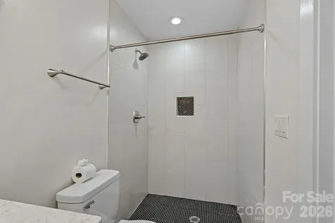 7110 Rockcliff Court Charlotte NC 28210