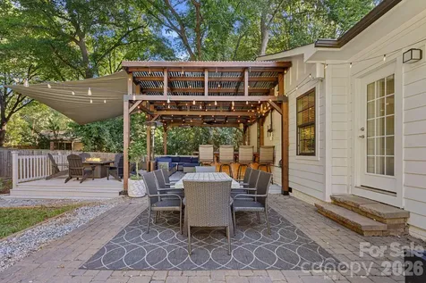 7110 Rockcliff Court Charlotte NC 28210