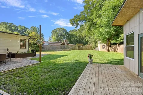 7110 Rockcliff Court Charlotte NC 28210