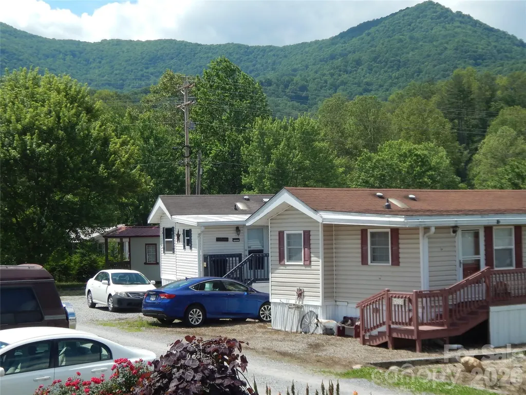 219 Pike Point Waynesville NC 28785