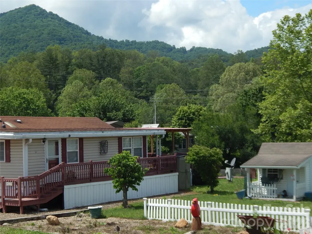 219 Pike Point Waynesville NC 28785
