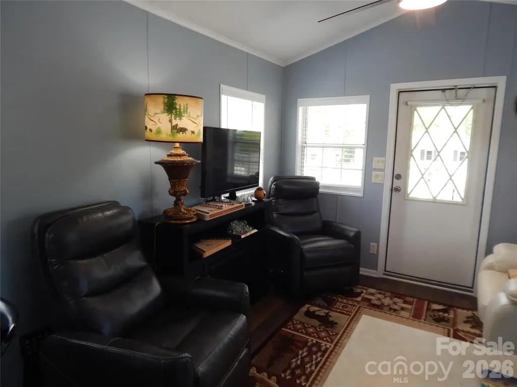 219 Pike Point Waynesville NC 28785