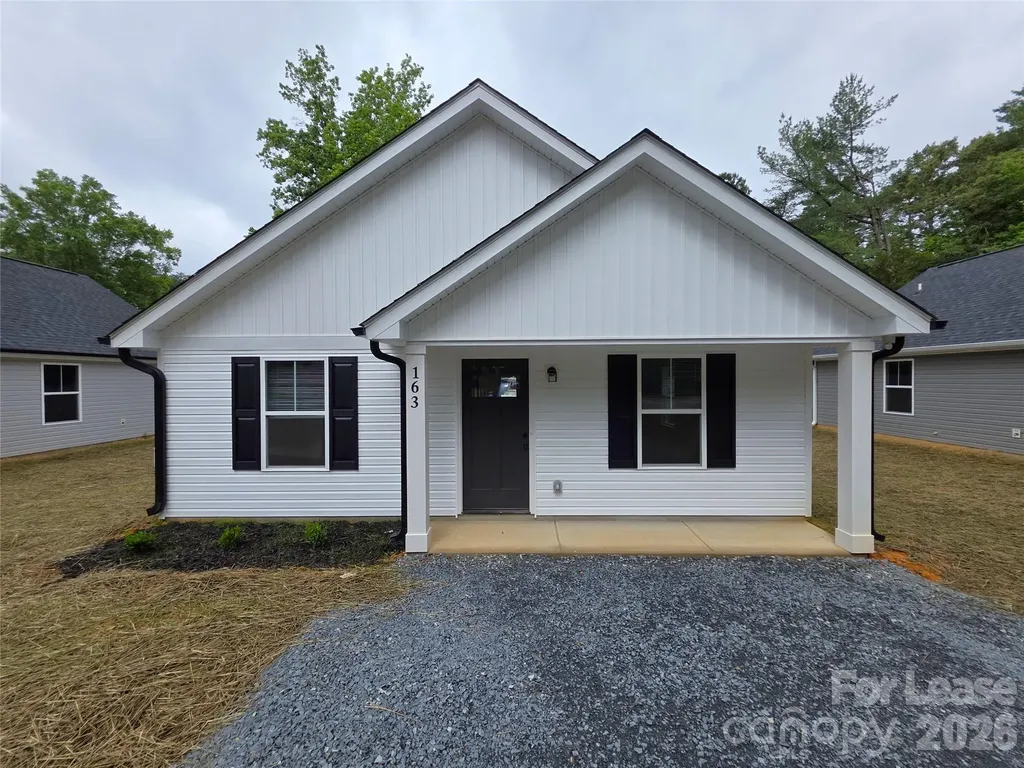 163 Hillcrest Road New London NC 28127