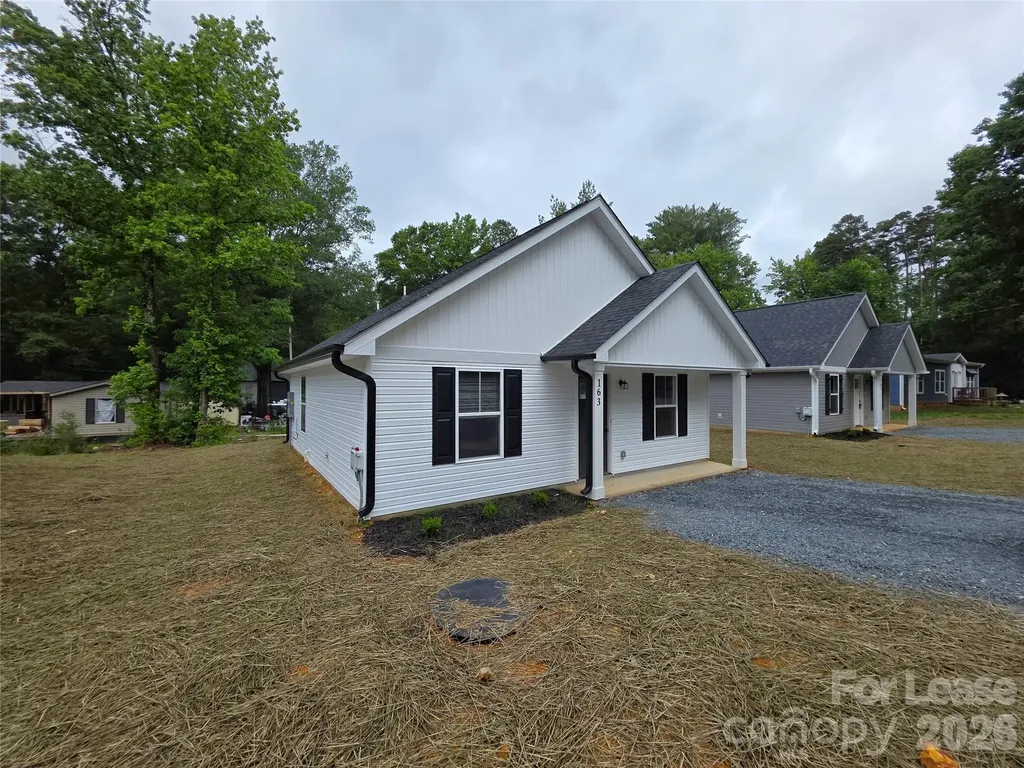 163 Hillcrest Road New London NC 28127