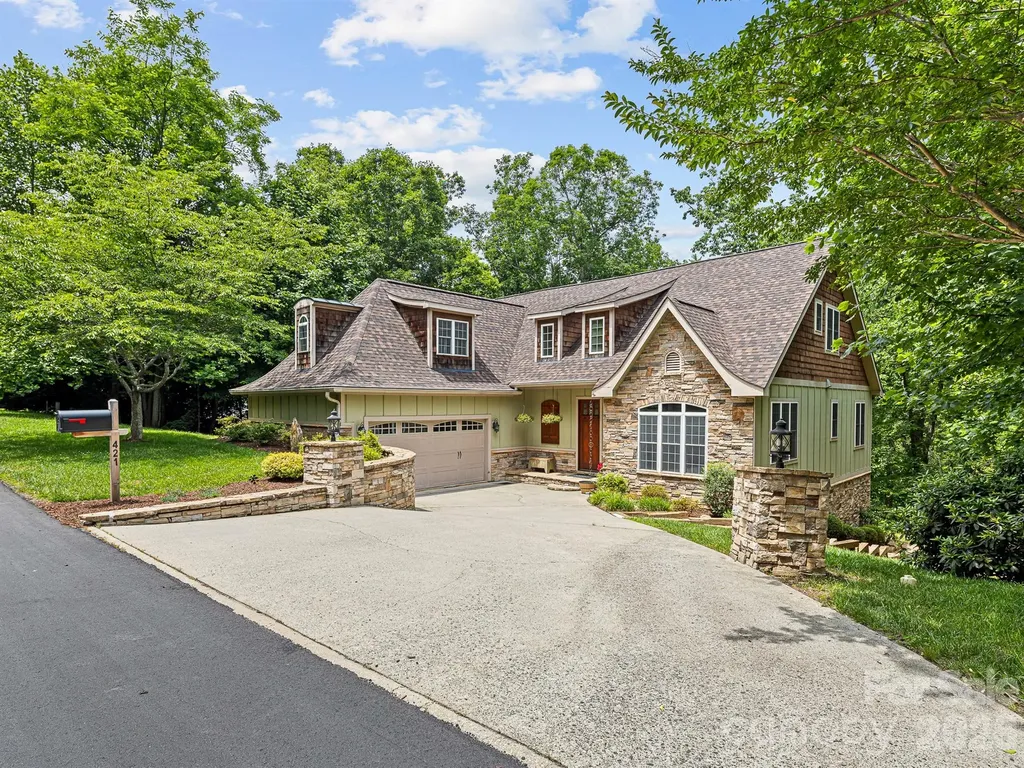 421 Purple Finch Court Arden NC 28704