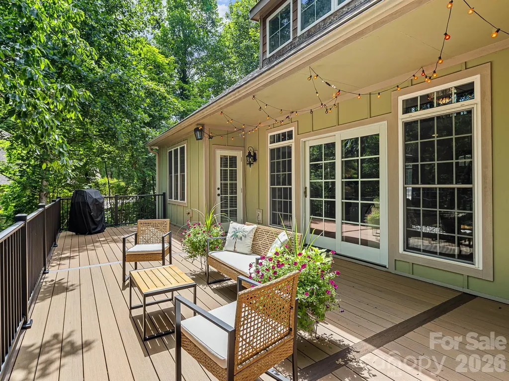421 Purple Finch Court Arden NC 28704