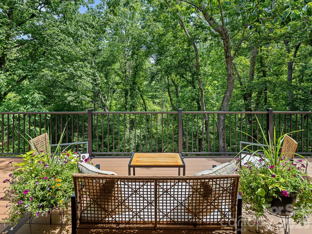 421 Purple Finch Court Arden NC 28704