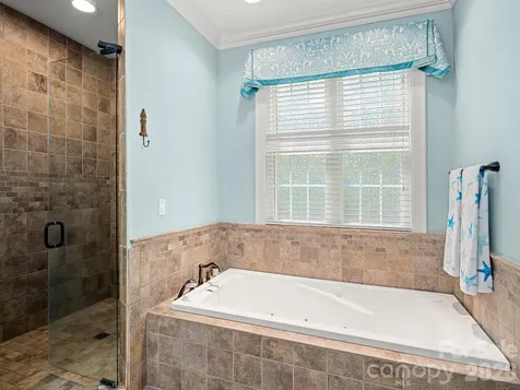 421 Purple Finch Court Arden NC 28704