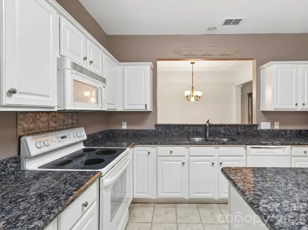 13614 Cardinals Nest Drive Charlotte NC 28269