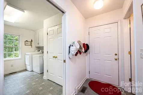 6889 Greedy Highway Hickory NC 28602
