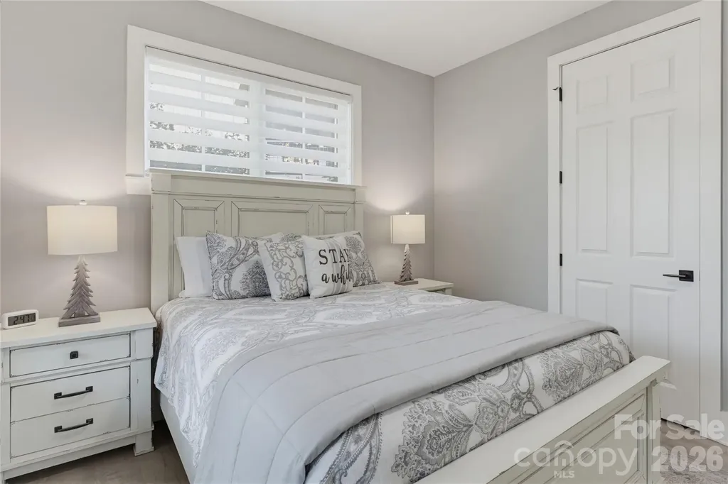 561 Harbor Ridge Drive Tuckasegee NC 28783
