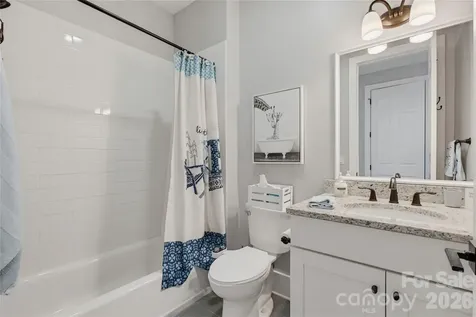 561 Harbor Ridge Drive Tuckasegee NC 28783