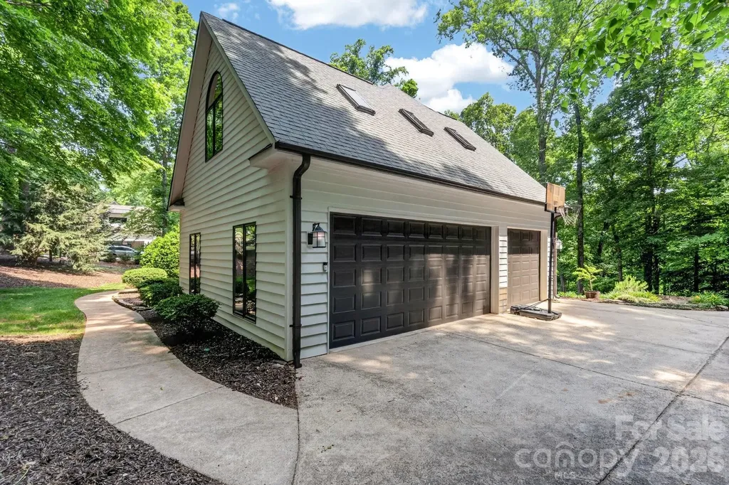 19315 Callaway Hills Lane Davidson NC 28036