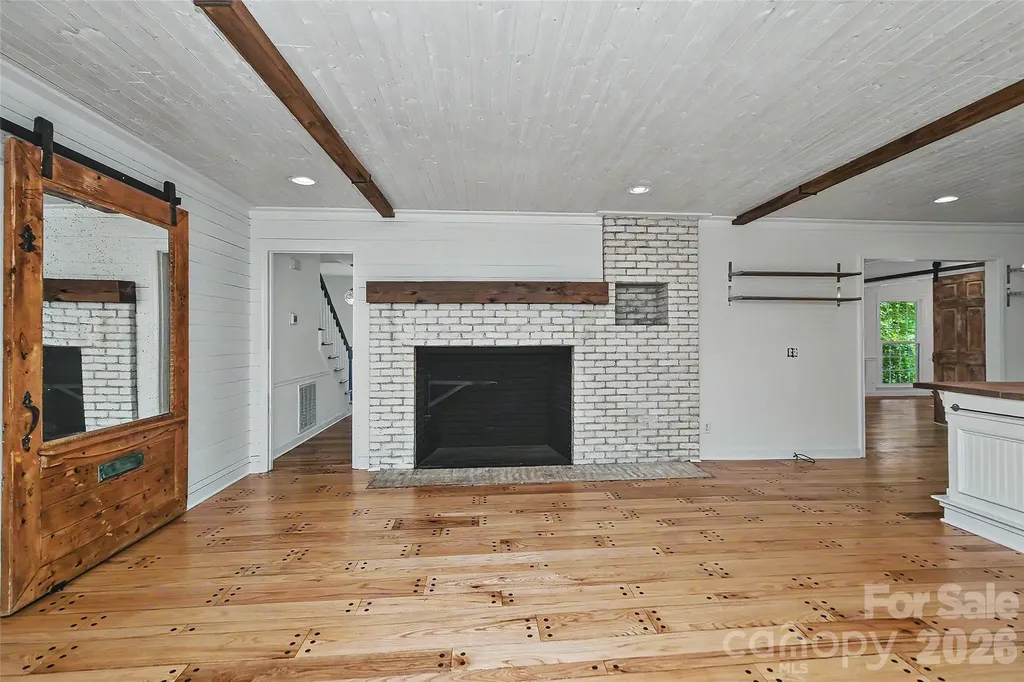 6117 Cherry Tree Lane Charlotte NC 28270