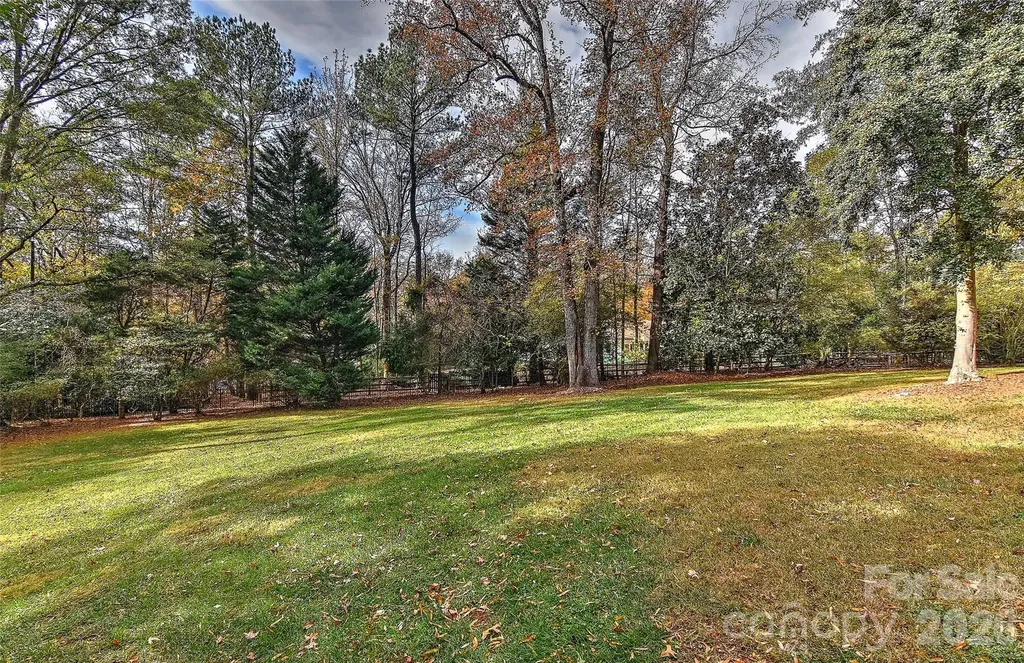 6117 Cherry Tree Lane Charlotte NC 28270