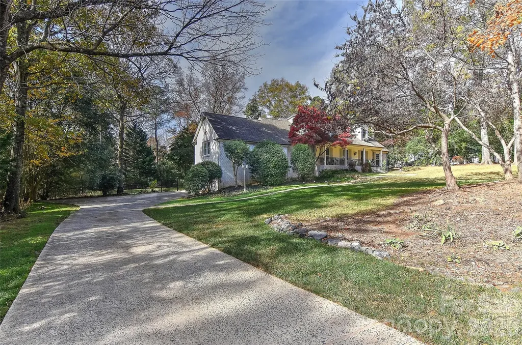 6117 Cherry Tree Lane Charlotte NC 28270