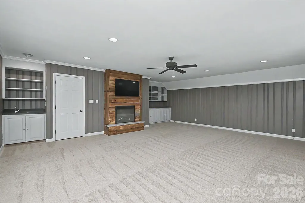 6117 Cherry Tree Lane Charlotte NC 28270