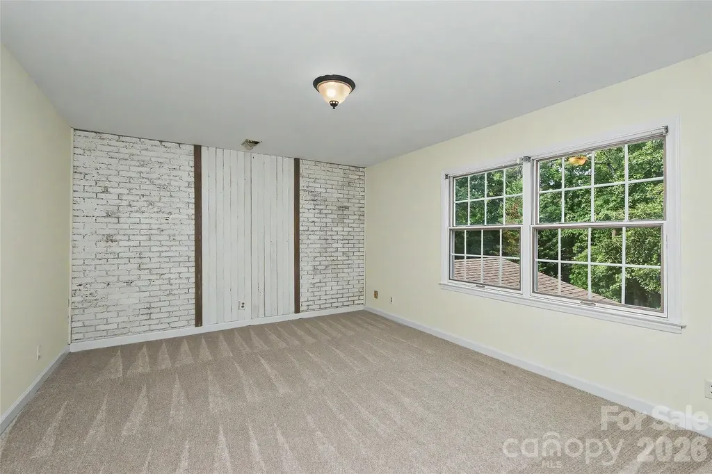 6117 Cherry Tree Lane Charlotte NC 28270