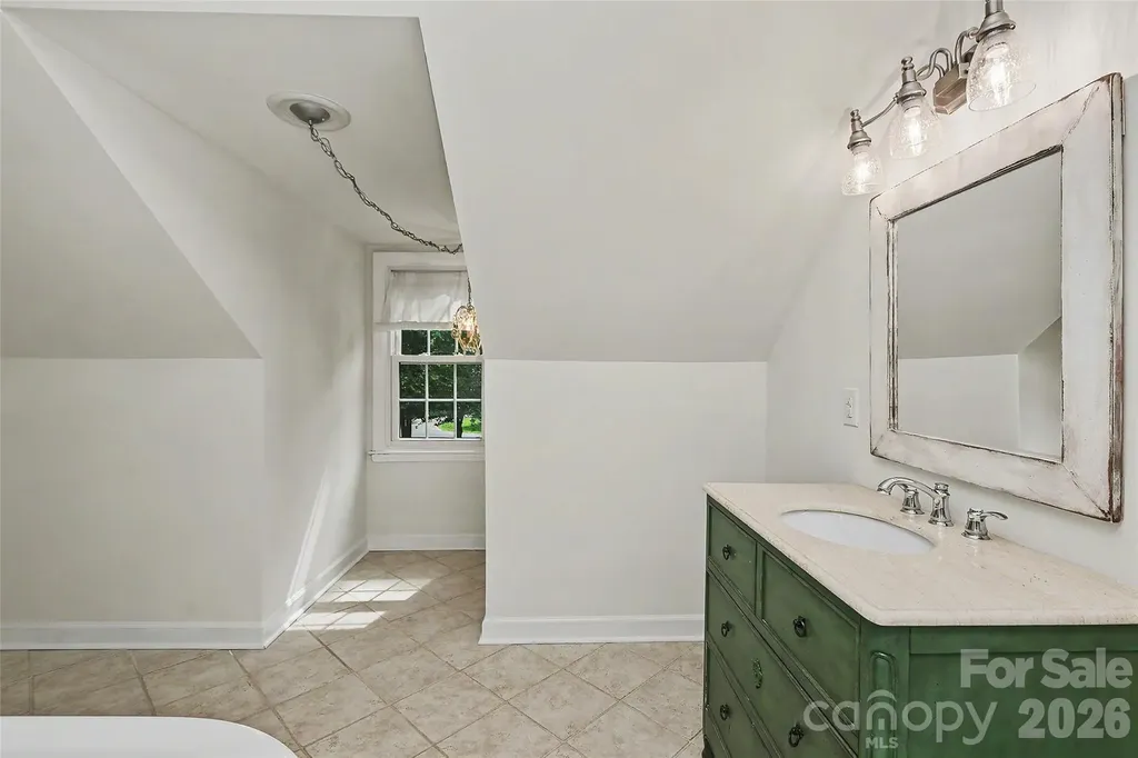 6117 Cherry Tree Lane Charlotte NC 28270