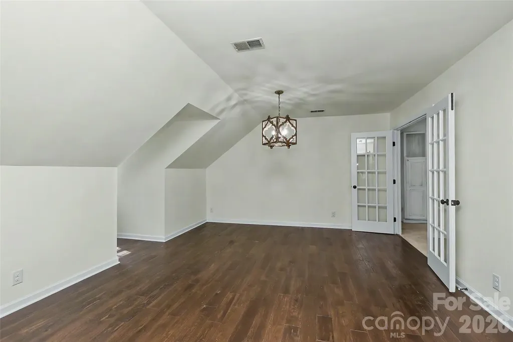 6117 Cherry Tree Lane Charlotte NC 28270