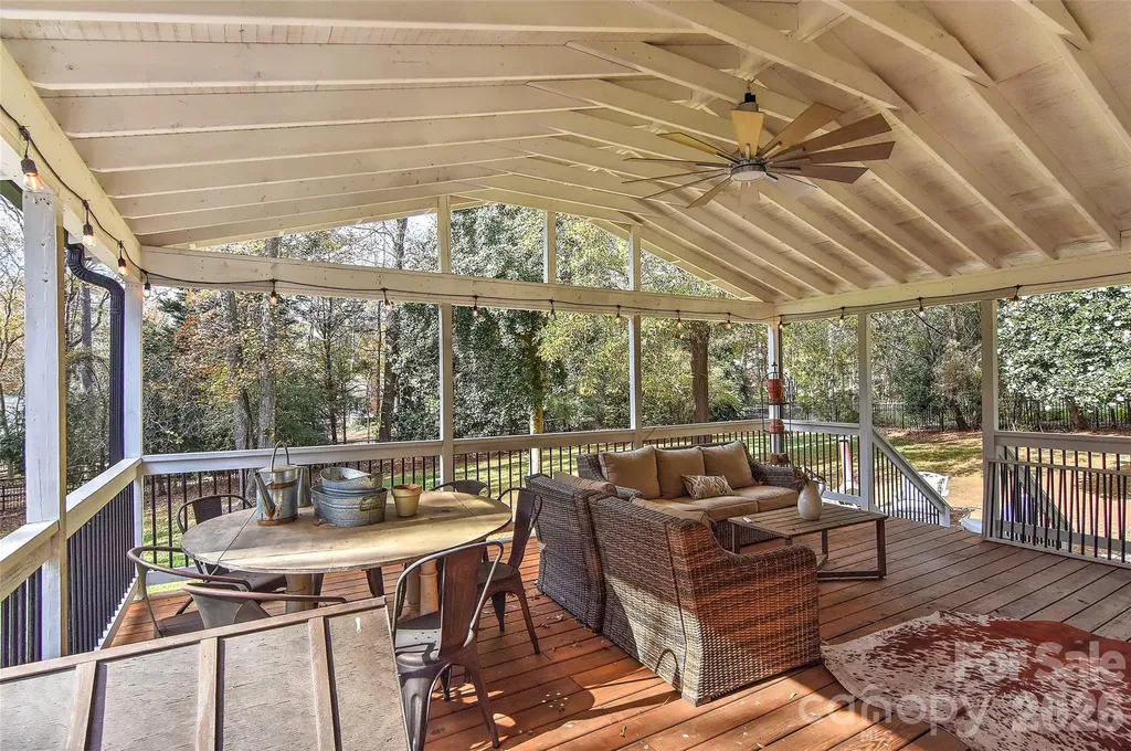 6117 Cherry Tree Lane Charlotte NC 28270
