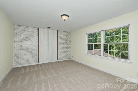 6117 Cherry Tree Lane Charlotte NC 28270