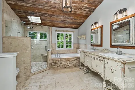 6117 Cherry Tree Lane Charlotte NC 28270