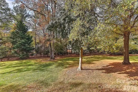 6117 Cherry Tree Lane Charlotte NC 28270