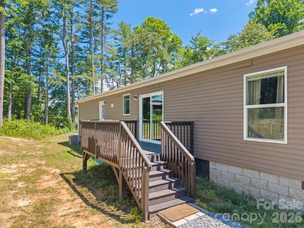 151 Field Sparrow Lane Hendersonville NC 28792