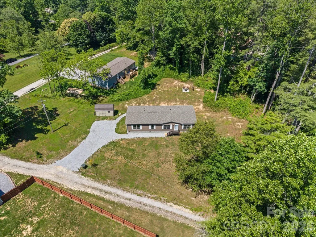 151 Field Sparrow Lane Hendersonville NC 28792
