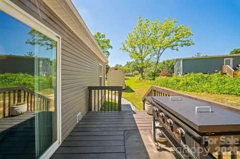151 Field Sparrow Lane Hendersonville NC 28792