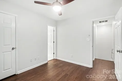 2515 Dilworth Heights Lane Charlotte NC 28209