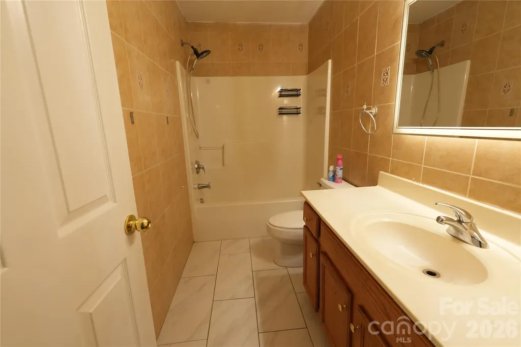 6410 Castlewynd Court Charlotte NC 28212