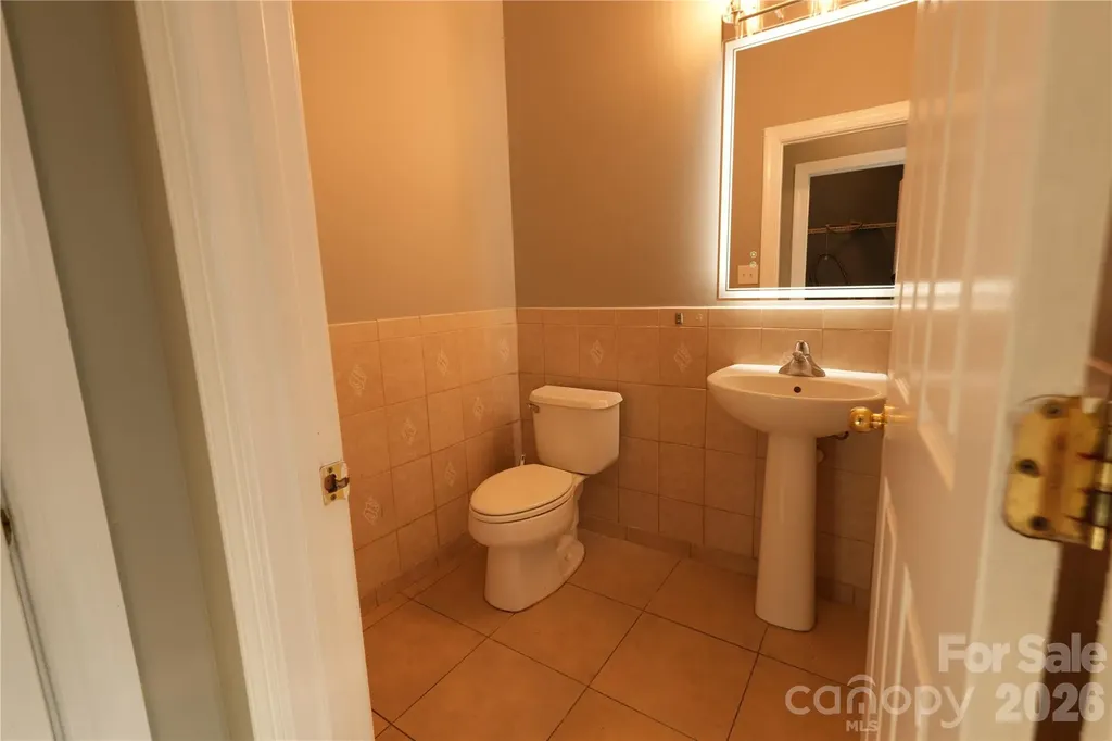 6410 Castlewynd Court Charlotte NC 28212