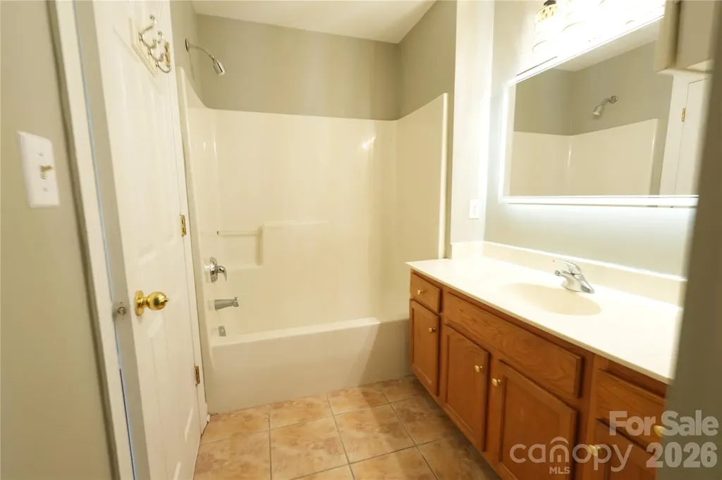 6410 Castlewynd Court Charlotte NC 28212