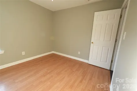 6410 Castlewynd Court Charlotte NC 28212