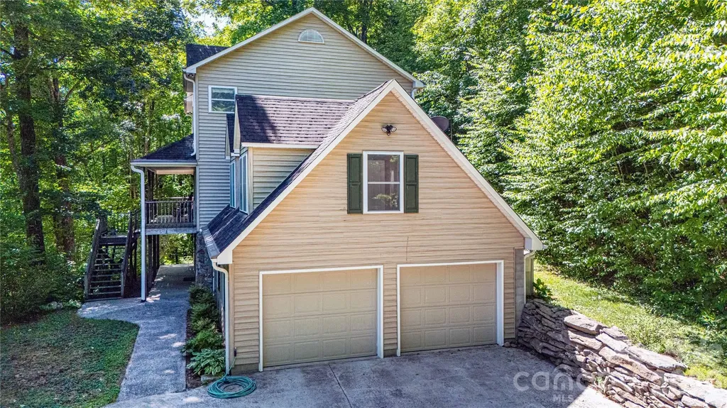 22 Great Aspen Way Black Mountain NC 28711