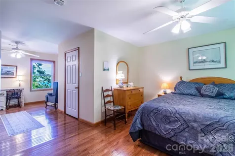 22 Great Aspen Way Black Mountain NC 28711
