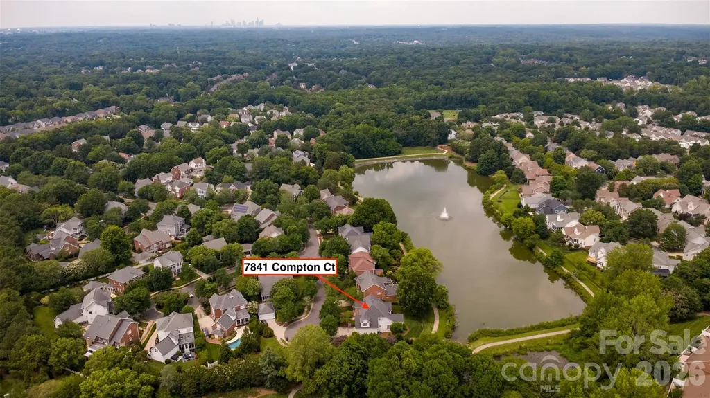 7841 Compton Court Charlotte NC 28270