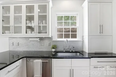 7841 Compton Court Charlotte NC 28270