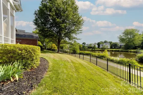 7841 Compton Court Charlotte NC 28270