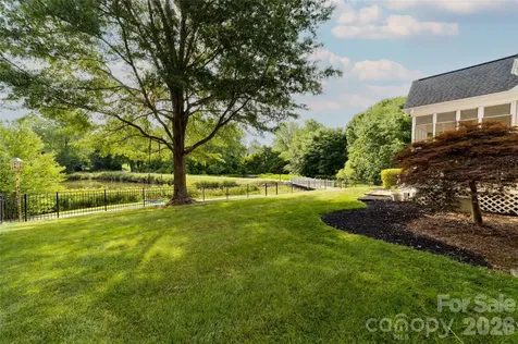 7841 Compton Court Charlotte NC 28270