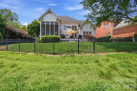 7841 Compton Court Charlotte NC 28270