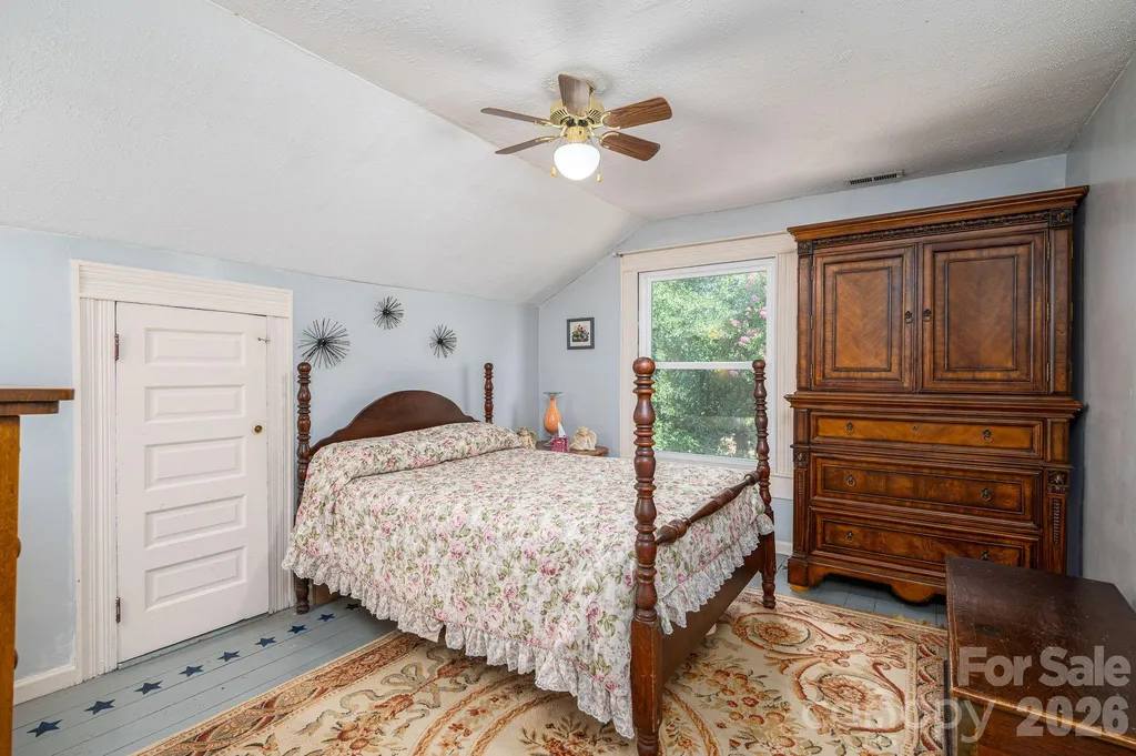 601 Forney Avenue Lincolnton NC 28092