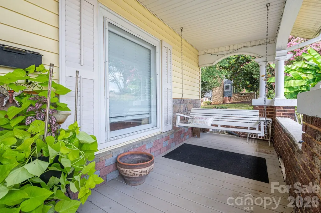 601 Forney Avenue Lincolnton NC 28092