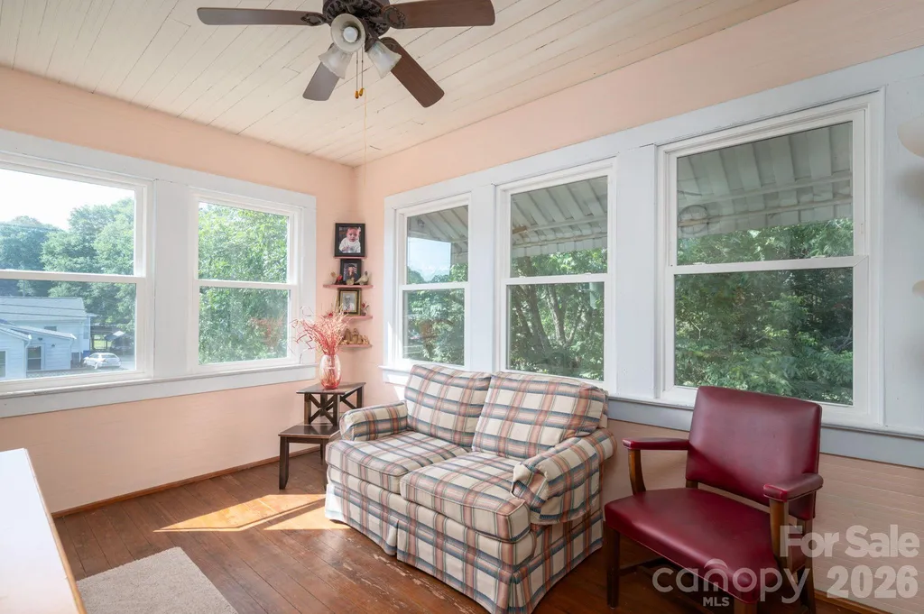 601 Forney Avenue Lincolnton NC 28092